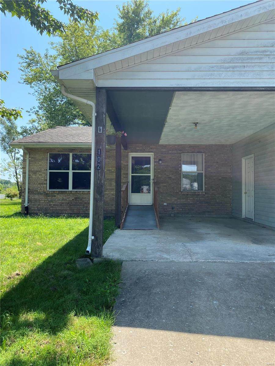 102 Southgate Drive - Photo 1