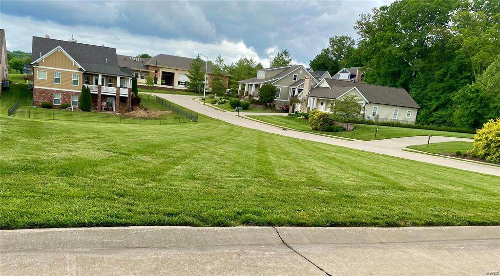 3020 Fox Hollow Drive - Photo 1