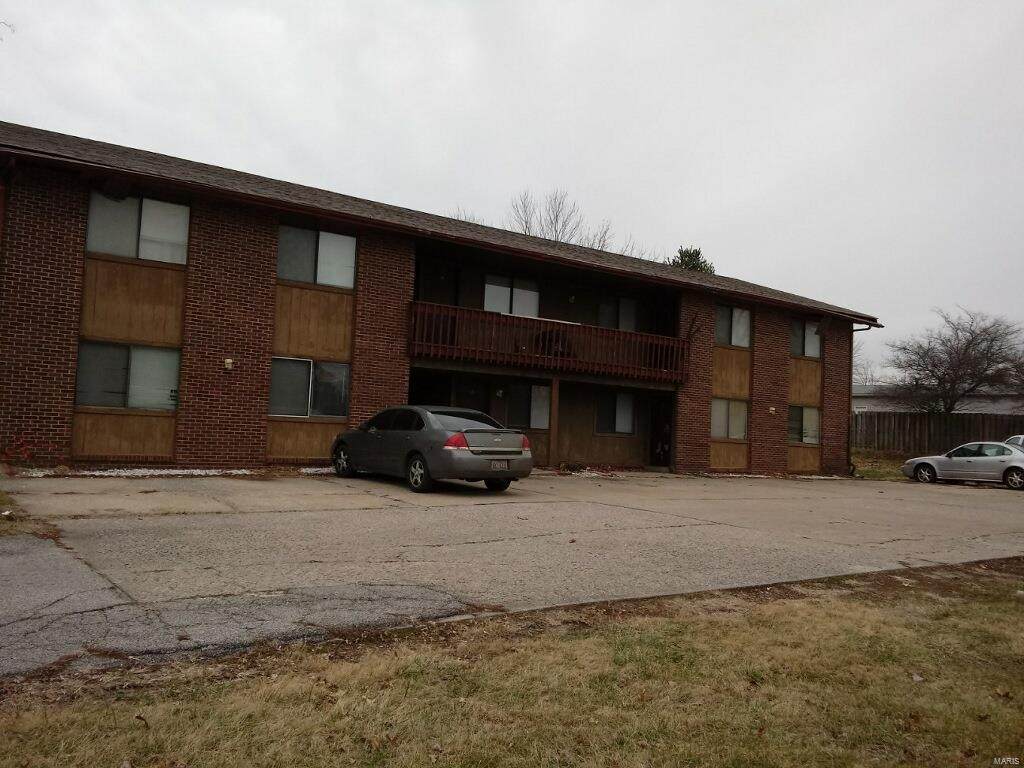 2628 Eastview Drive - Photo 1