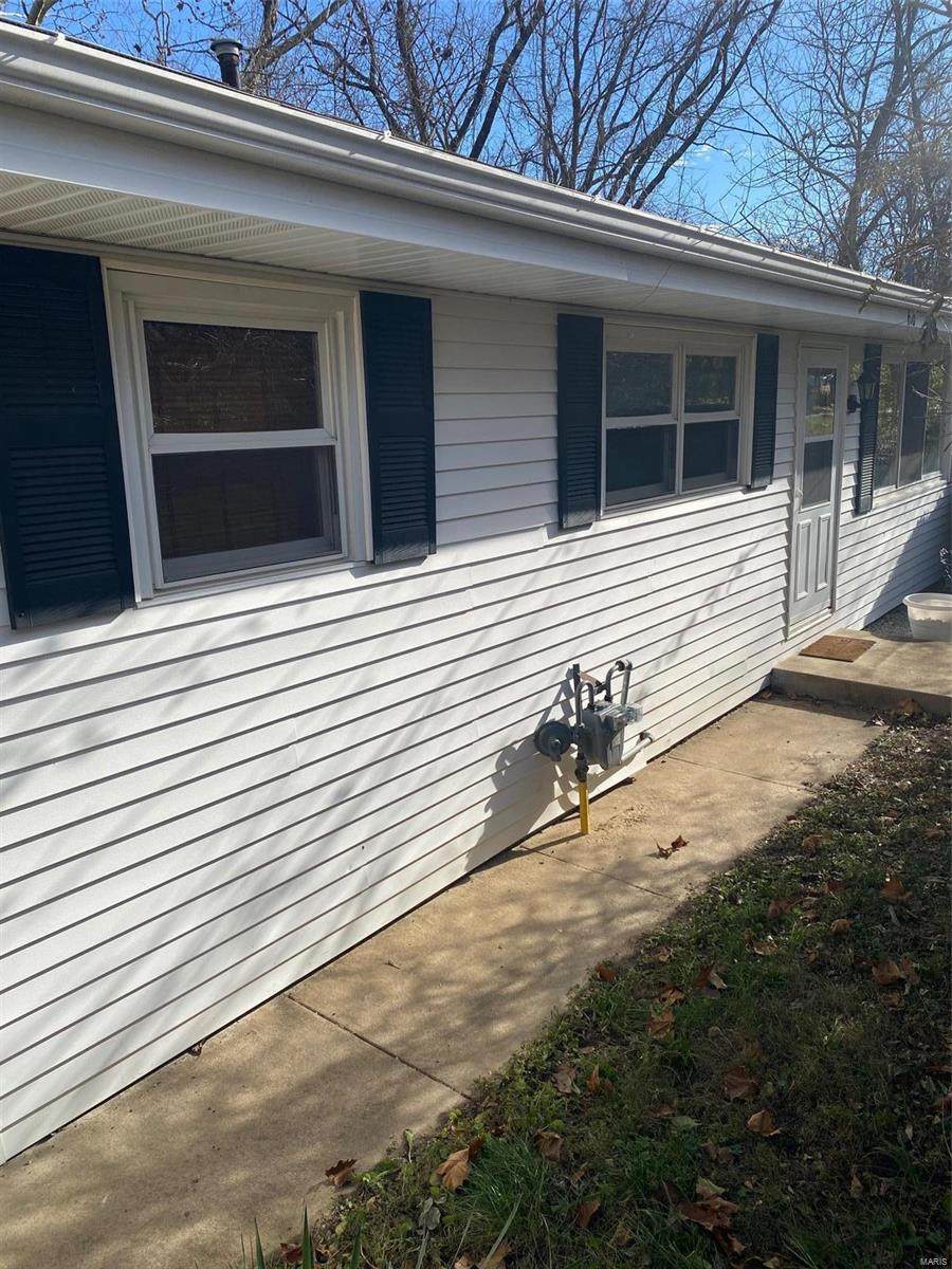 610 Deppe Lane - Photo 1