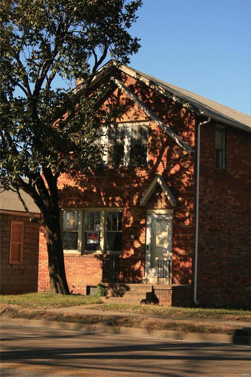 1233 Edwardsville Road - Photo 1
