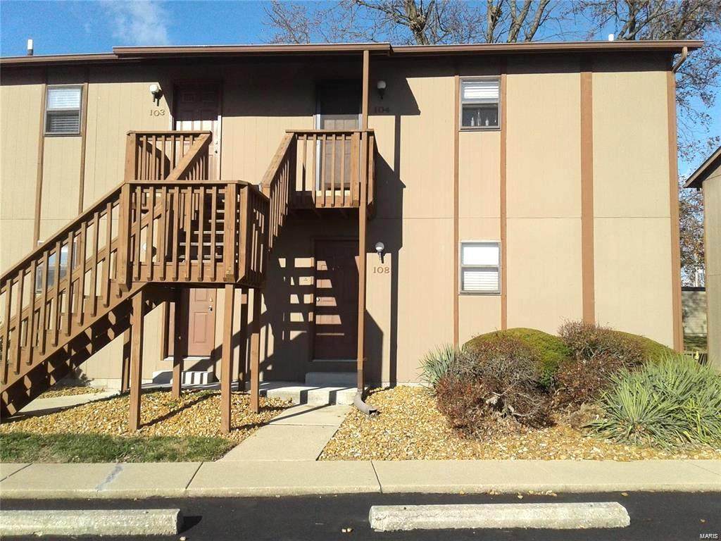 108 Ashley Drive - Photo 1