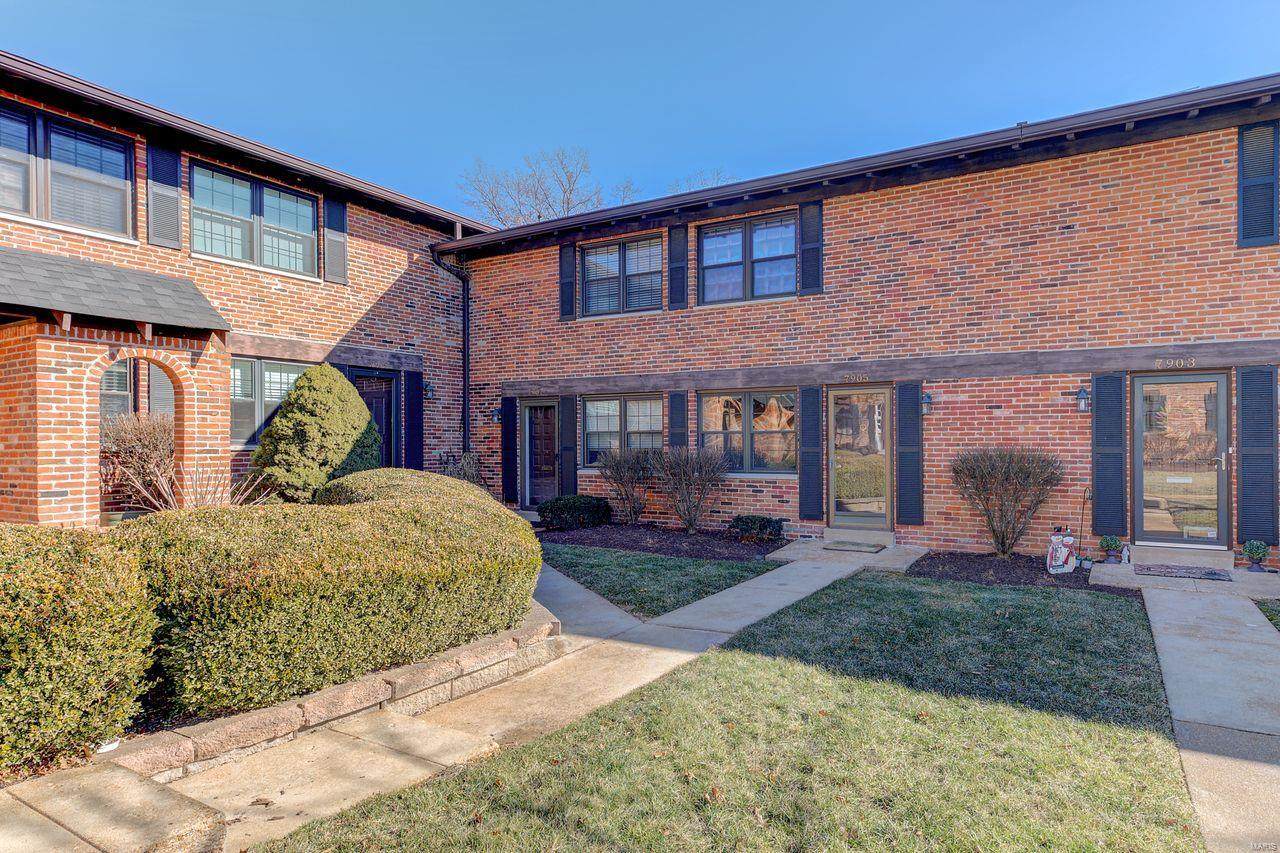 7905 Royal Arms Court - Photo 1