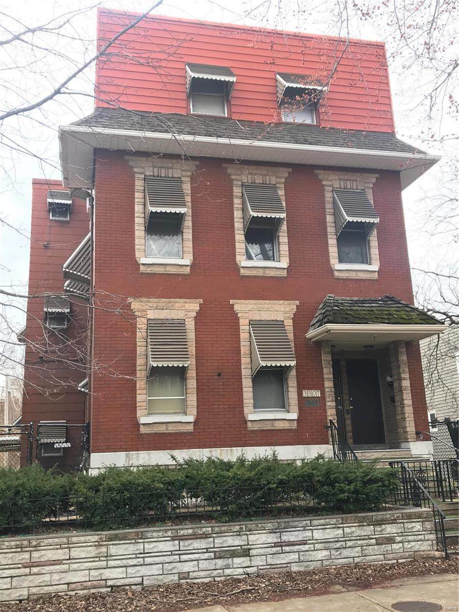 3307 California Avenue - Photo 1