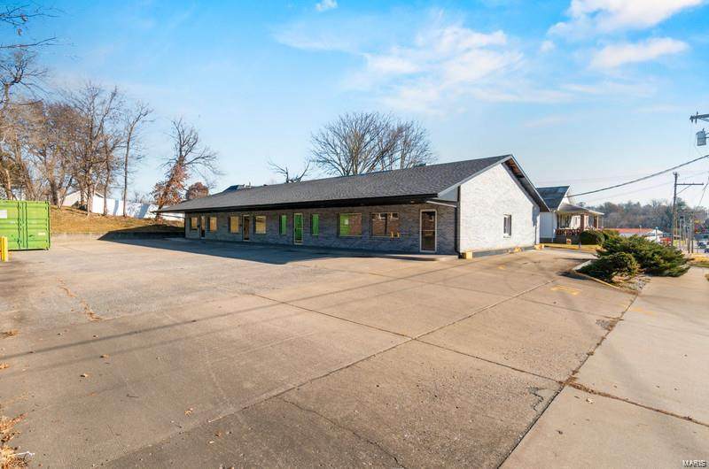 318 Main Street - Photo 1