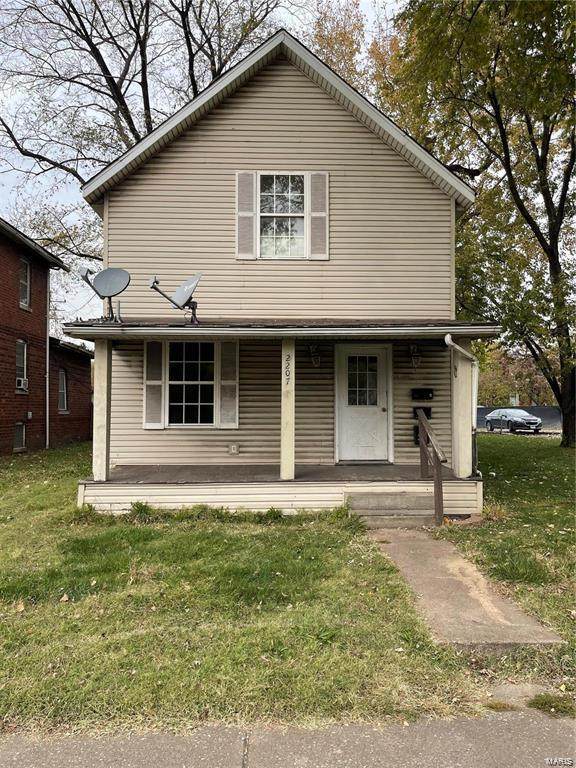 2207 Iowa Street - Photo 1