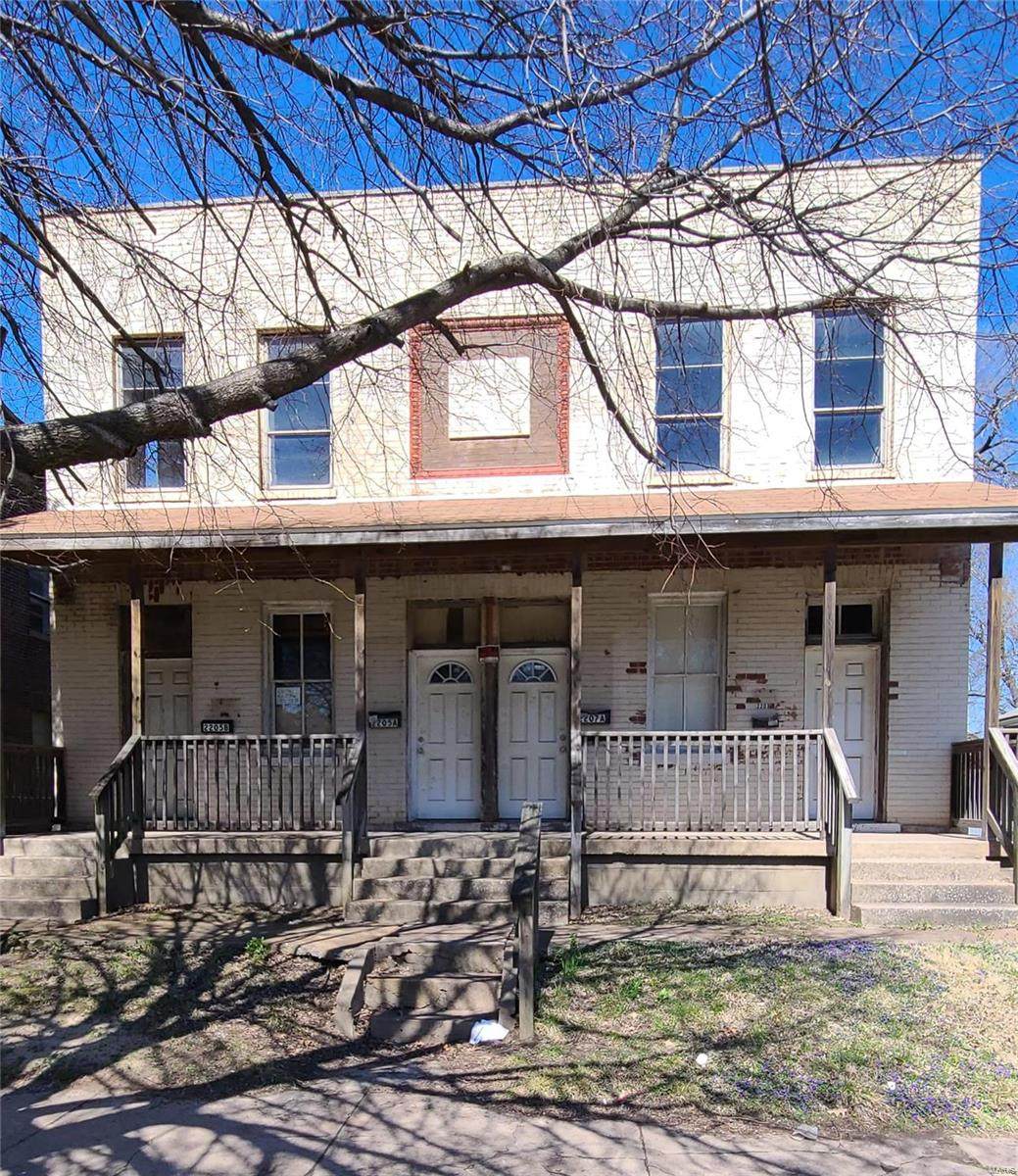2205 Grand Avenue - Photo 1