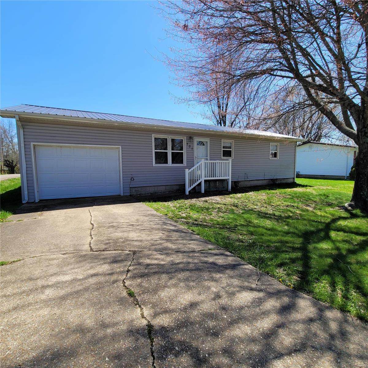 701 Mcclain Street - Photo 1