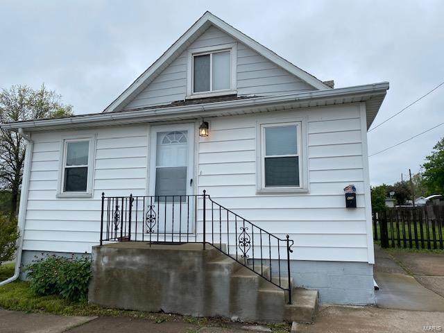 475 Evans Avenue - Photo 1