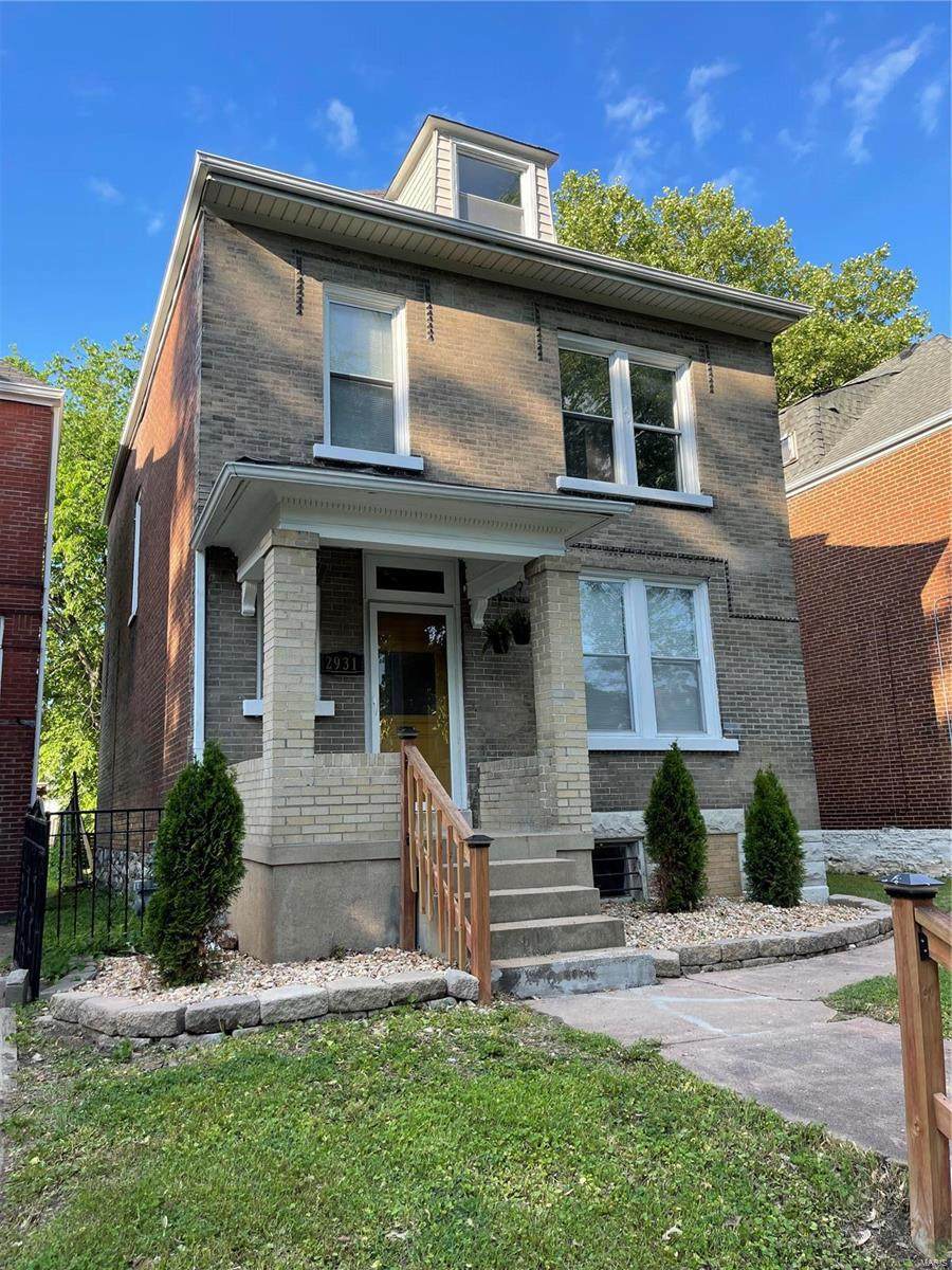 2931 Sullivan Ave - Photo 1