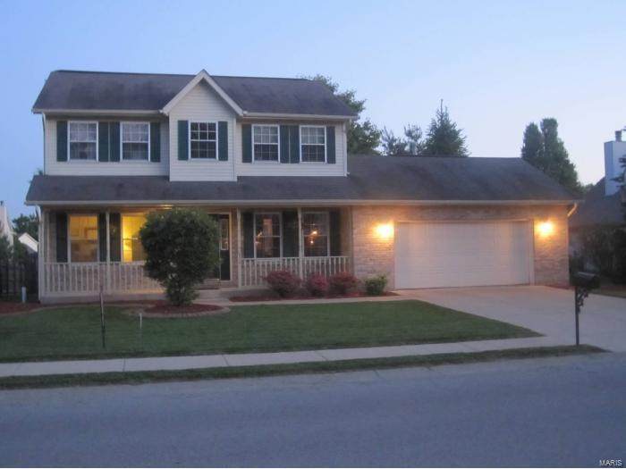 950 Columbia Ave - Photo 1