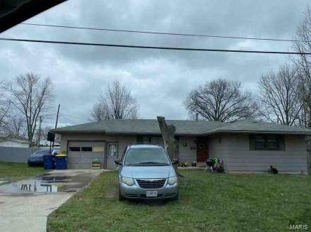 603 Lakeview Drive - Photo 1