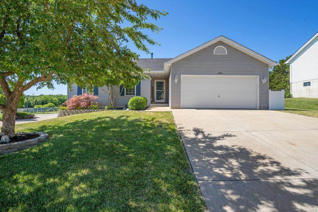 2300 Garden Lane - Photo 1