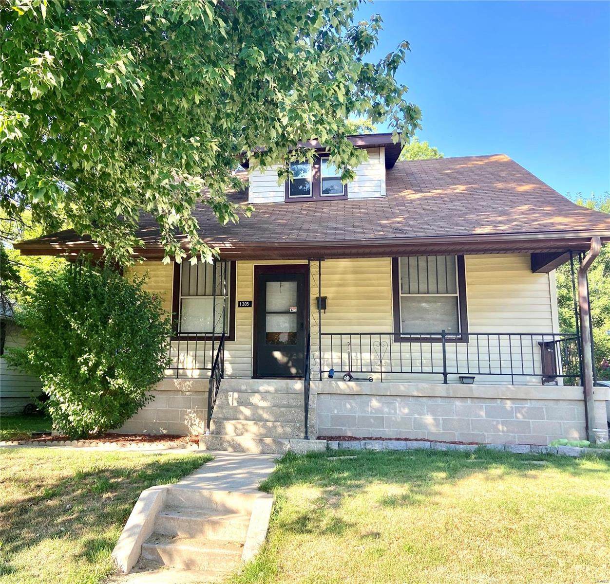 1305 Union Ave - Photo 1