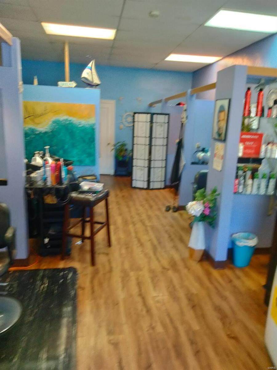 5848 Hampton Avenue - Photo 1