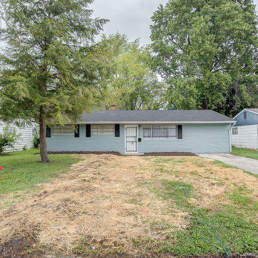 305 Melvin Drive - Photo 1