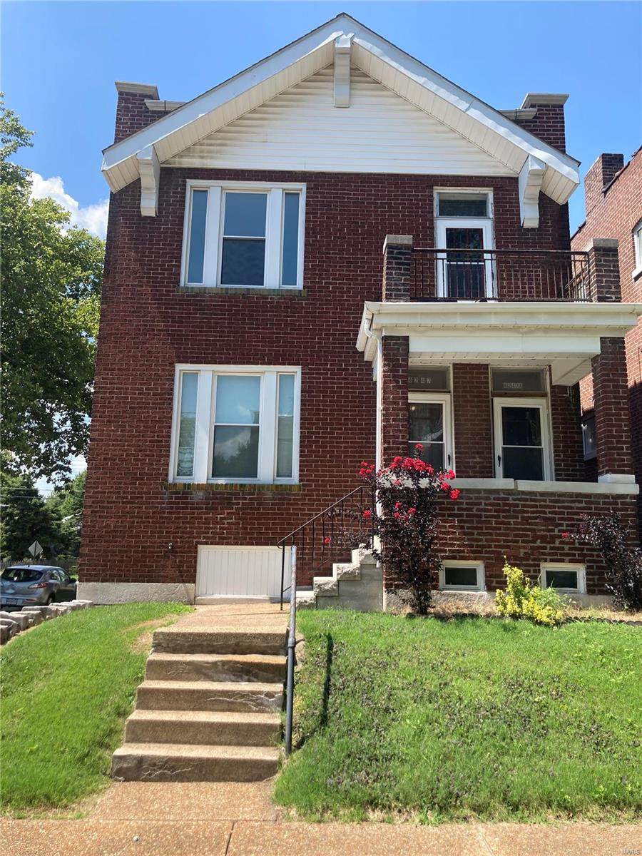 4247 Grace Avenue - Photo 1