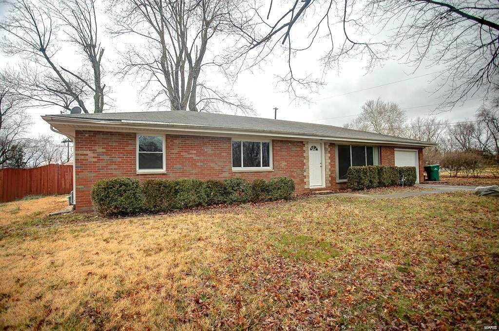 9 Hazelwood Drive - Photo 1