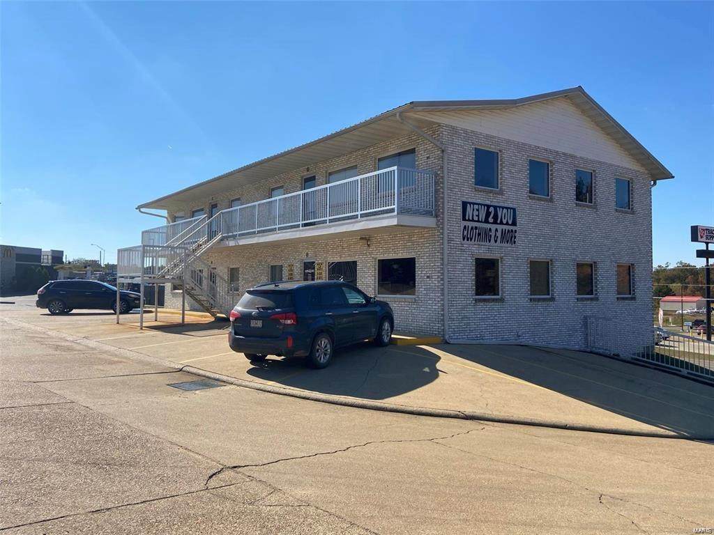 301 Leroux Street - Photo 1