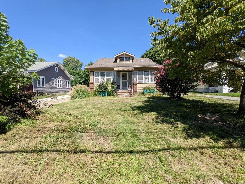 3308 Brown Street - Photo 1