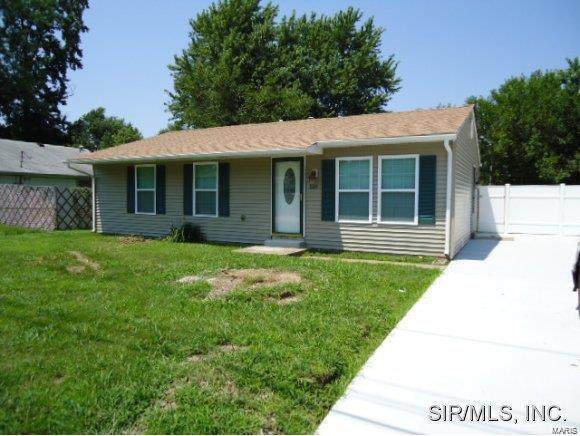 605 Ashland Avenue - Photo 1