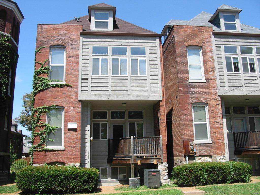 3662 Flad Avenue - Photo 1