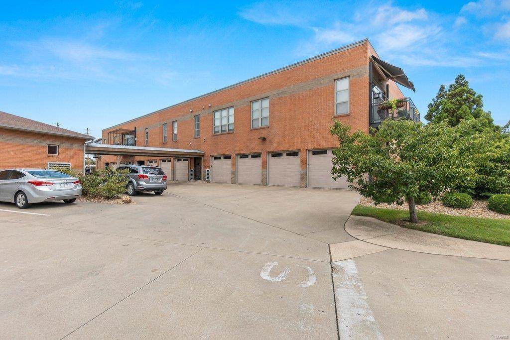814 Auburn Drive - Photo 1