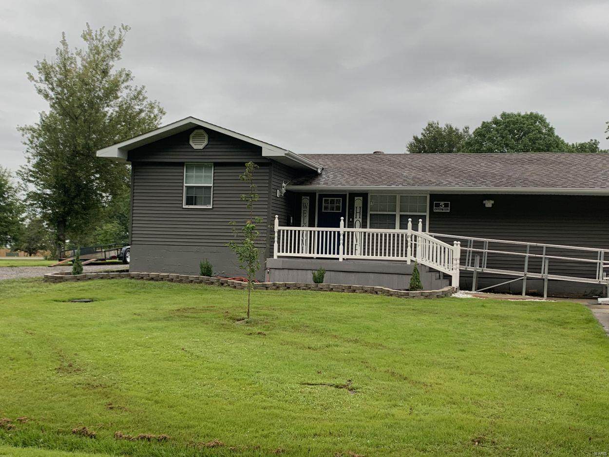 5 Adams Drive - Photo 1