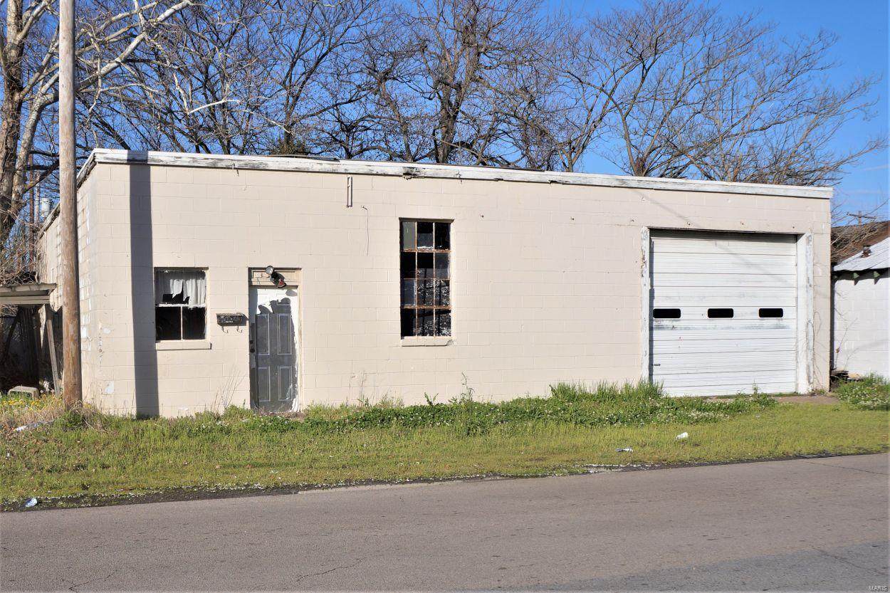 101 13th Street - Photo 1