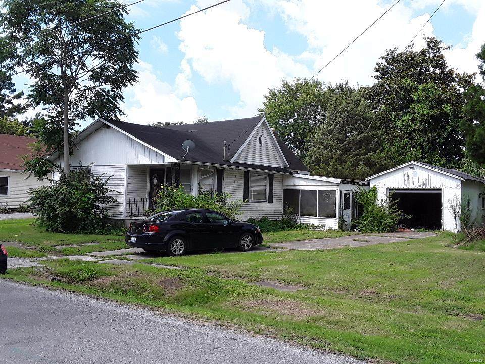 421 20th Street - Photo 1