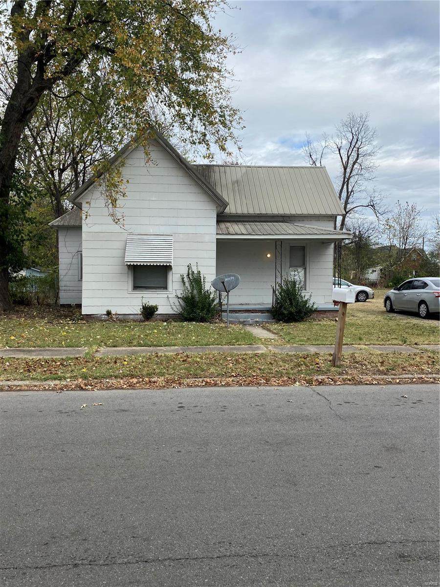 218 Ruth Street - Photo 1