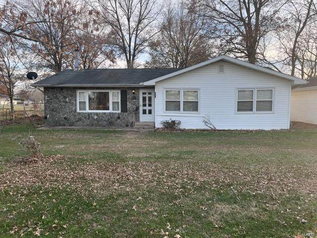 902 Tyler Avenue - Photo 1