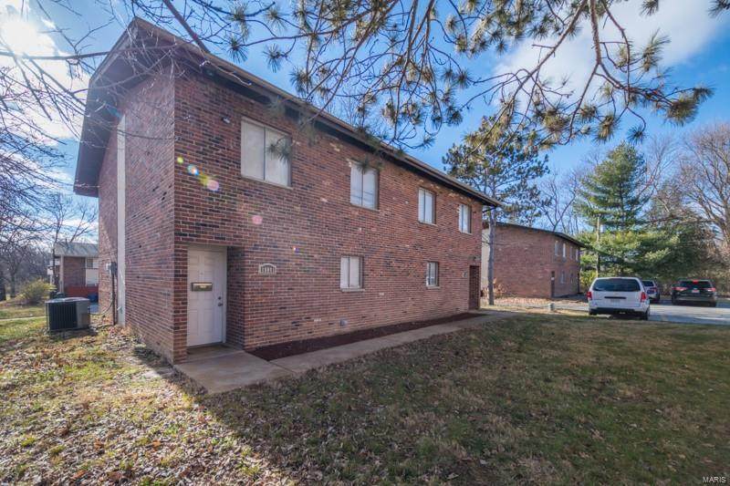 10001 Isabelle Drive - Photo 1