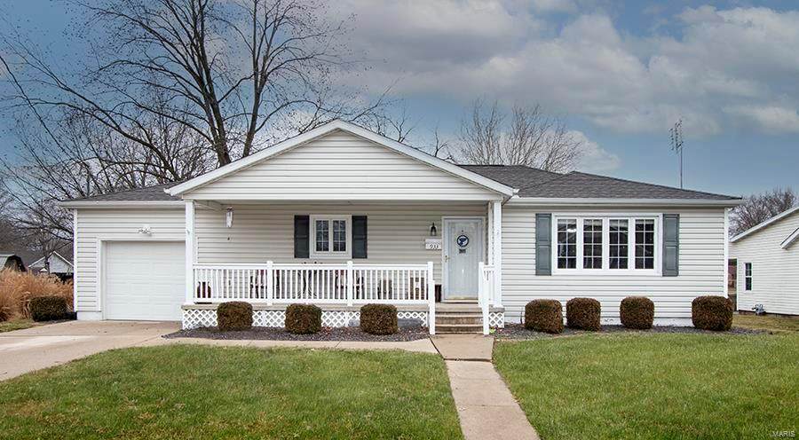 933 North 6th Street - Photo 1