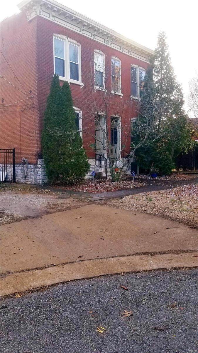 2120 Waverly Place - Photo 1