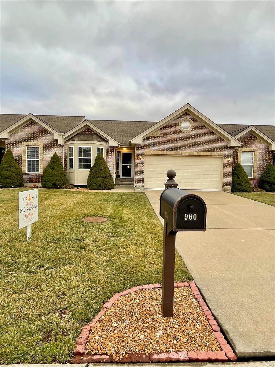960 Fairway Drive - Photo 1