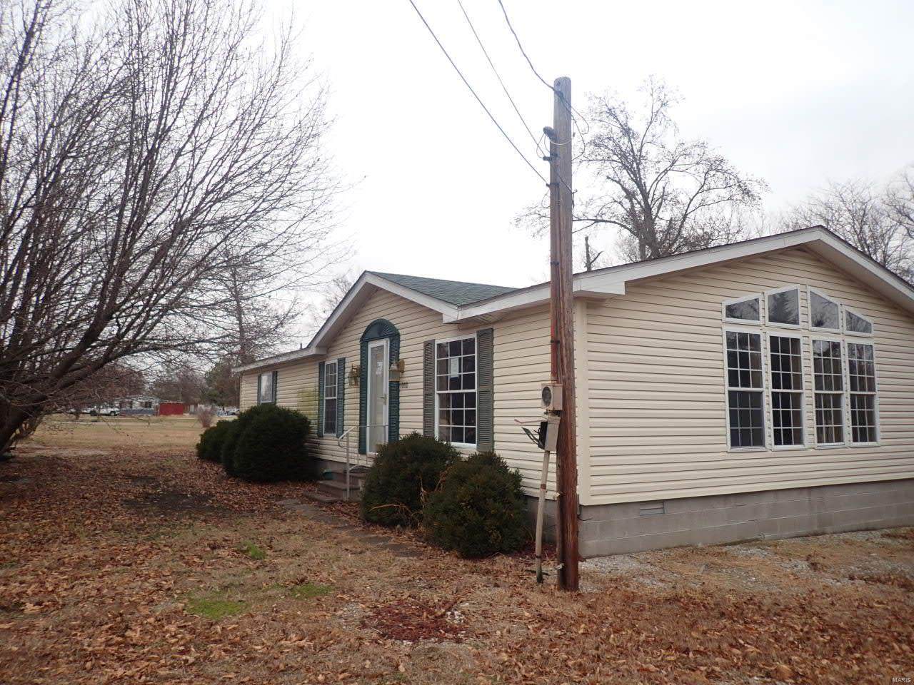 1000 Van Buren Avenue - Photo 1