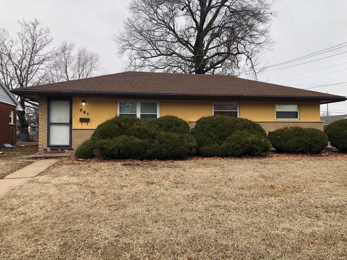 791 41 Street - Photo 1