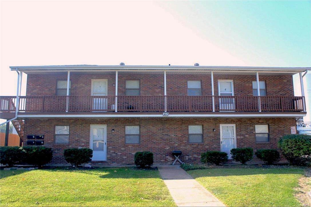 205 Howard Drive - Photo 1