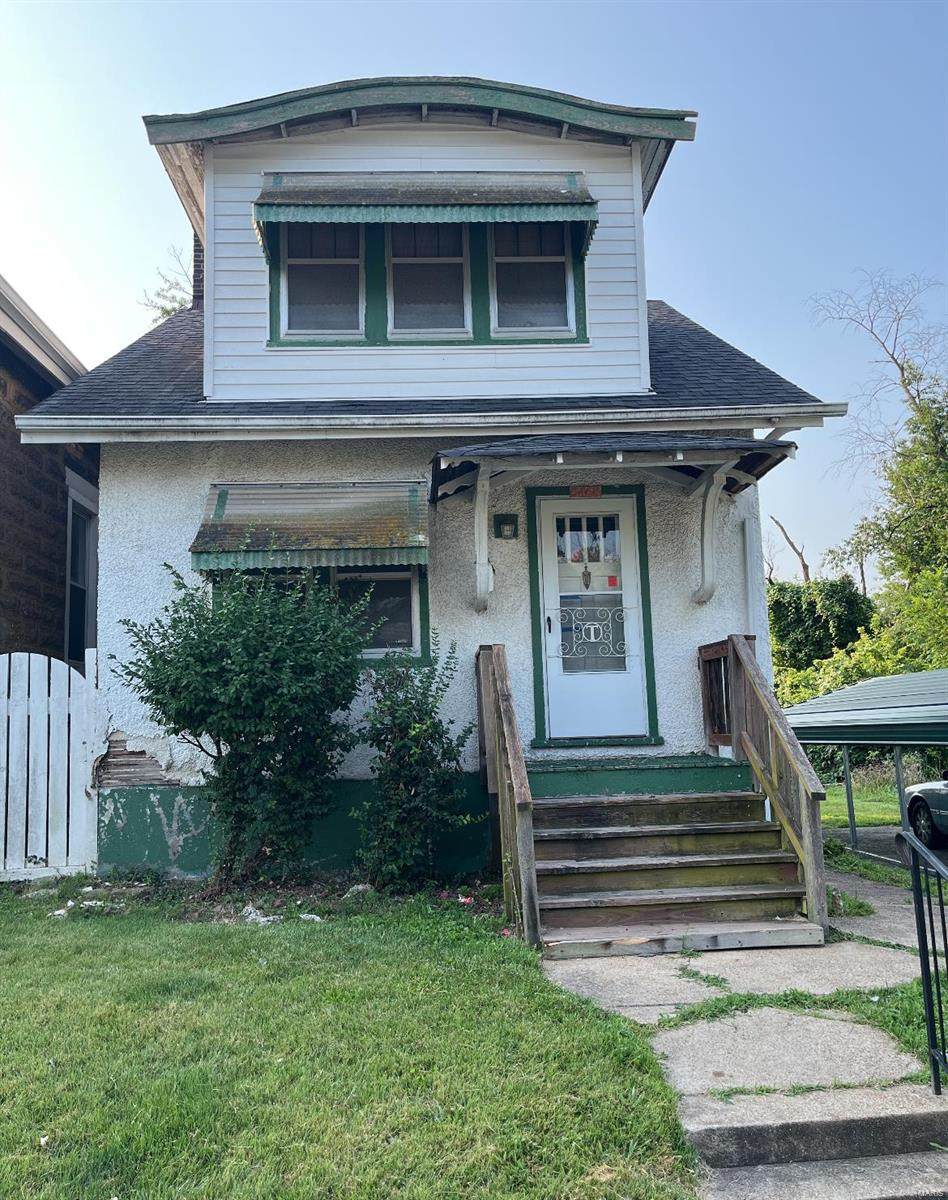 5468 Gilmore Avenue - Photo 1