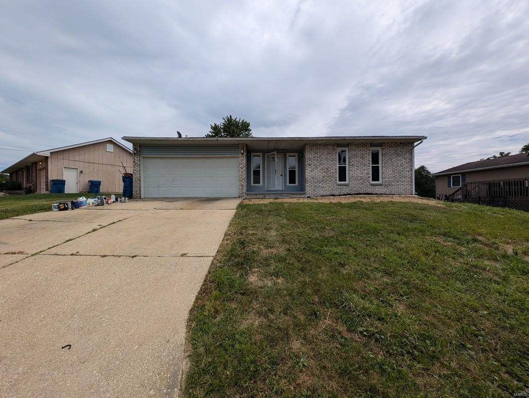 305 Virginia Street - Photo 1