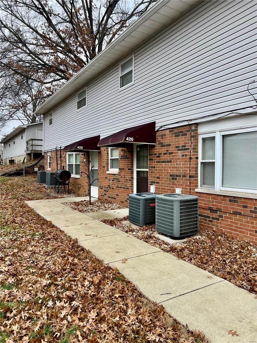 420 Winona Street - Photo 1