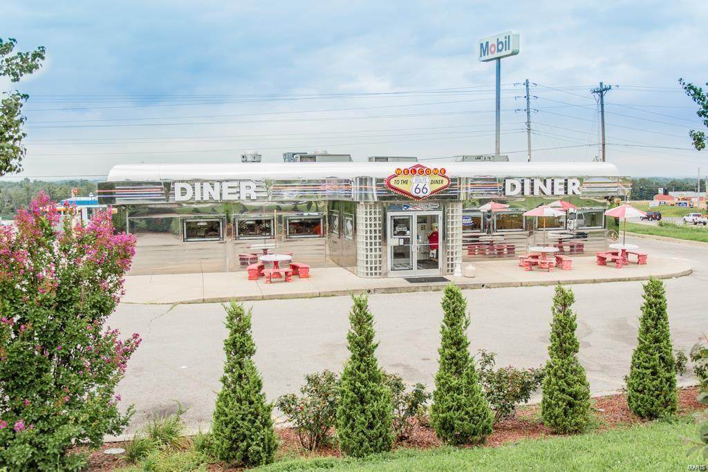 126 Saint Robert Boulevard - Photo 1