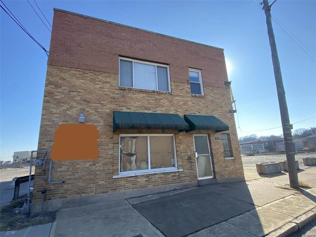 182 Grand Avenue - Photo 1