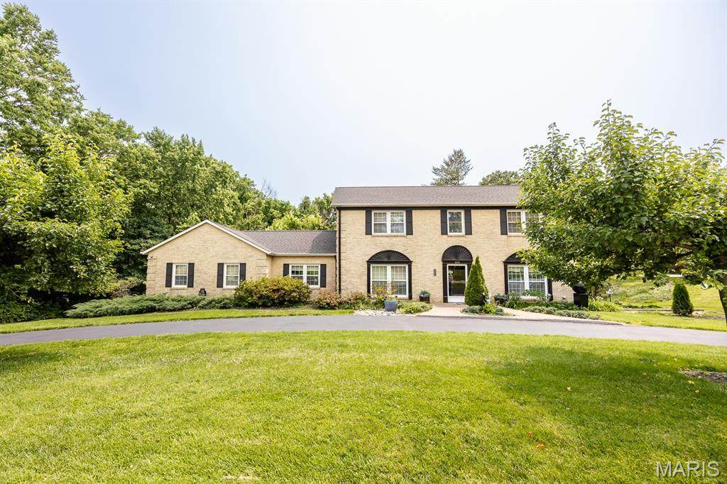 210 Fairway Drive - Photo 1
