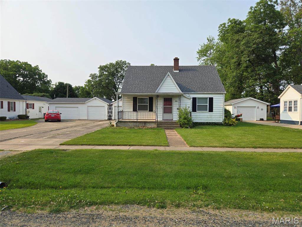 1450 Mulliken Street - Photo 1