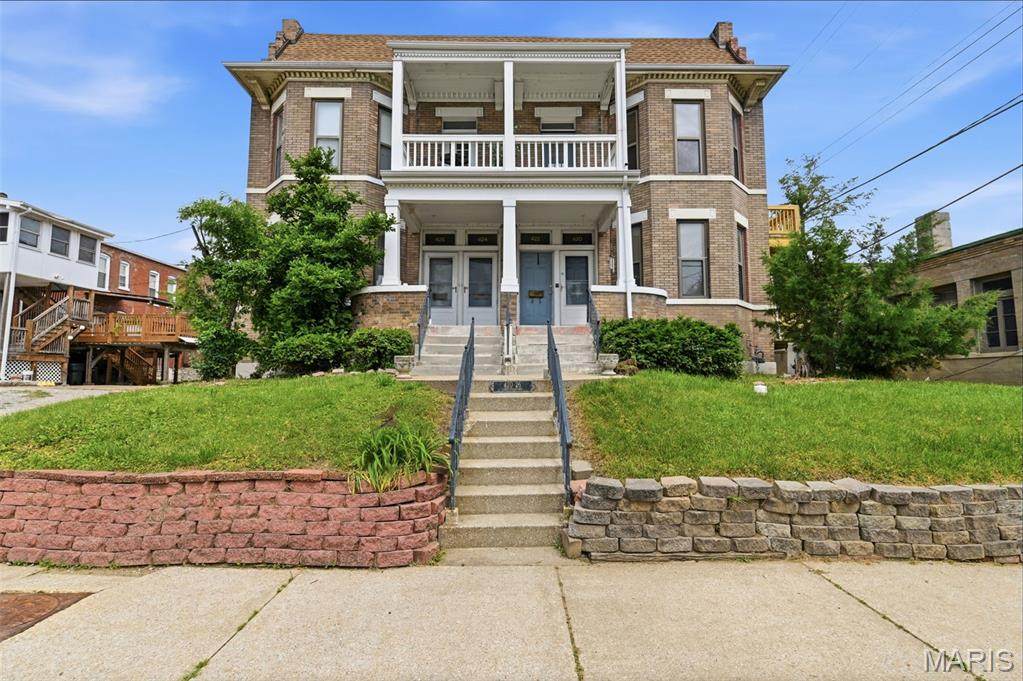 422 Lake Avenue - Photo 1