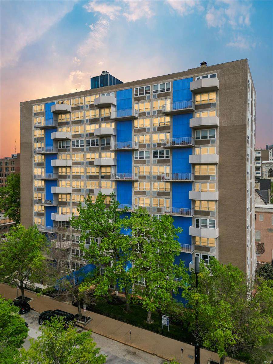 210 17th Street - Photo 1