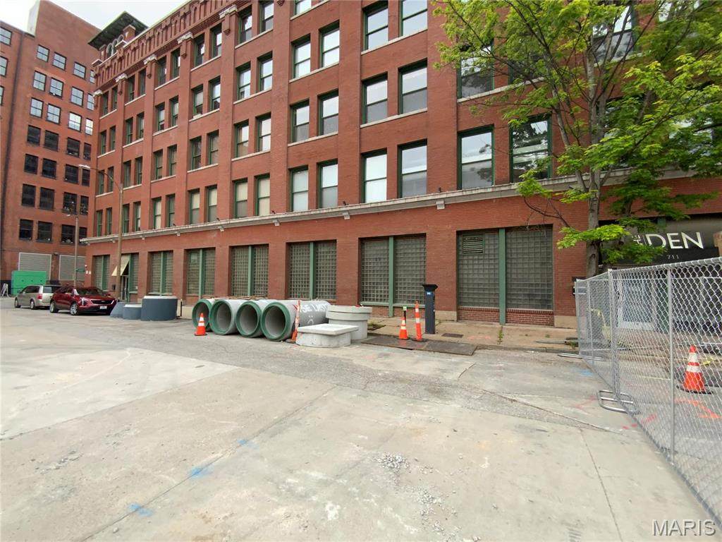 703 13th Street - Photo 1