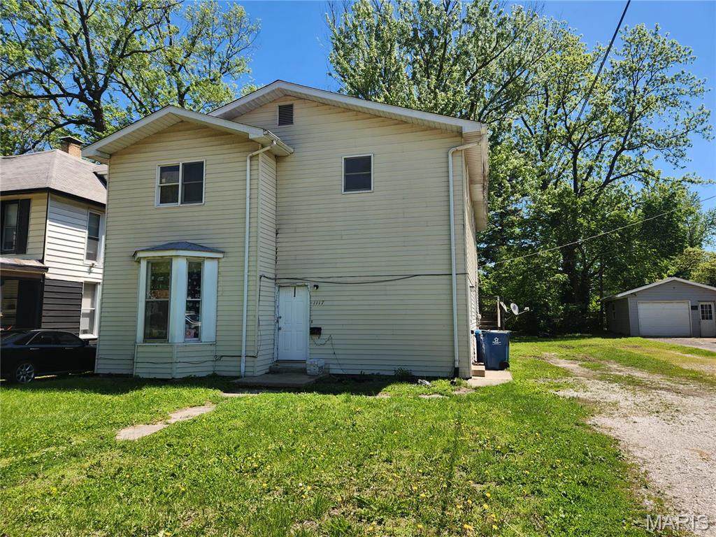 1117 Main Street - Photo 1